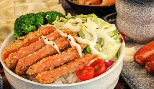 Vegetarian Black Pepper Crispy Soy Meat Chop (Lacto Vegetarian) 素黑胡椒香酥肉排 (奶素)