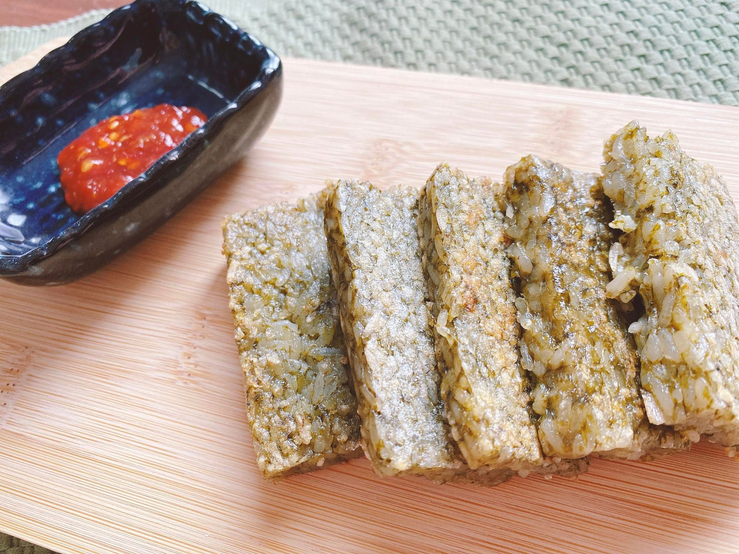 Nori Seaweed Glutinous Rice Cake (Ovo-Vege) 王家智慧糕 (蛋素)