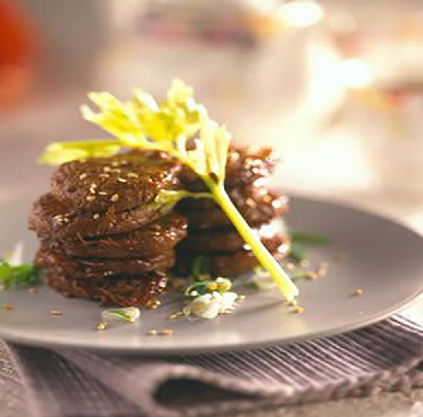 素黑胡椒牛小排含醬 (蛋奶素）Vegetarian Soy (Mini) Steak - Comes with Black Pepper Sauce (Ovo-Lacto Vegetarian)